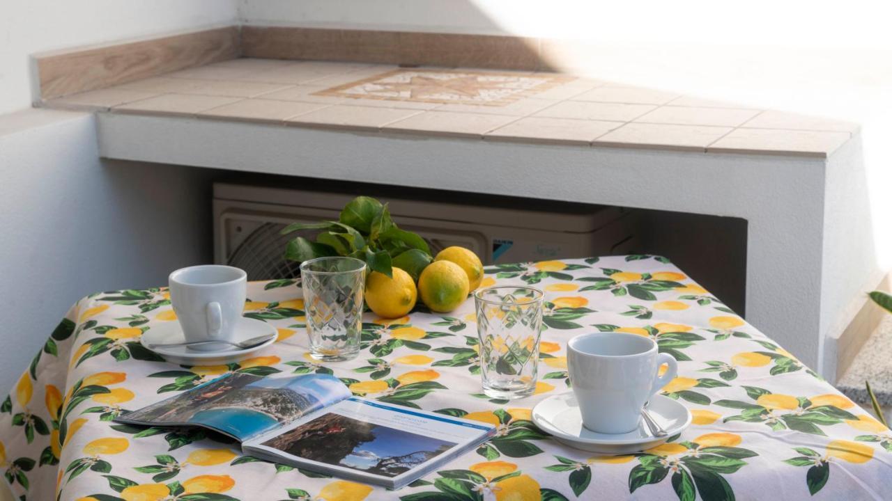Casa Dei Lecci - Cala Gonone Apartment Luaran gambar