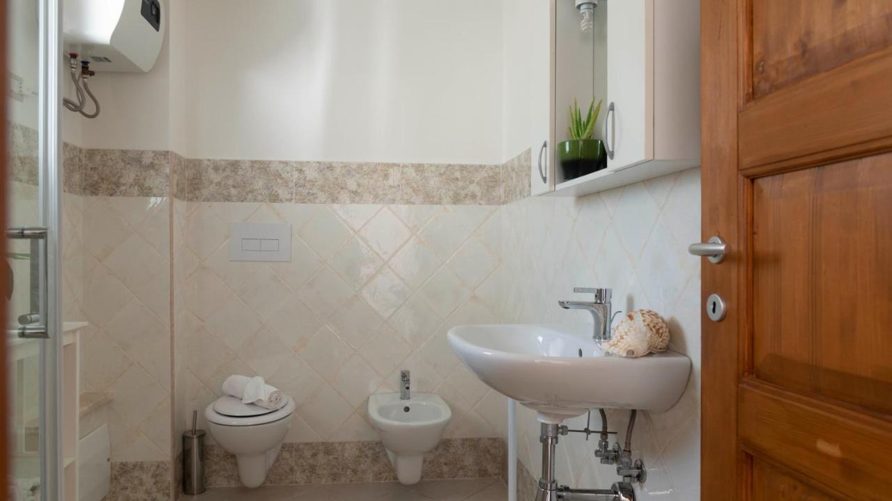 Casa Dei Lecci - Cala Gonone Apartment Luaran gambar