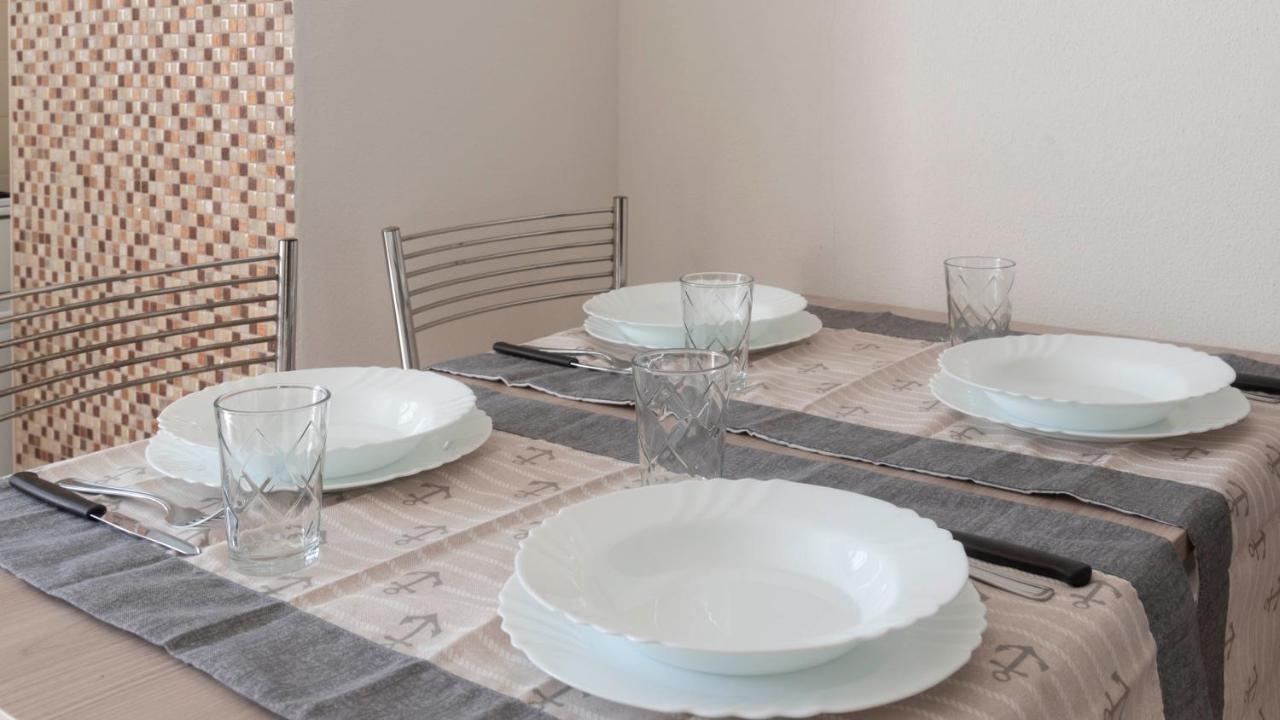 Casa Dei Lecci - Cala Gonone Apartment Luaran gambar