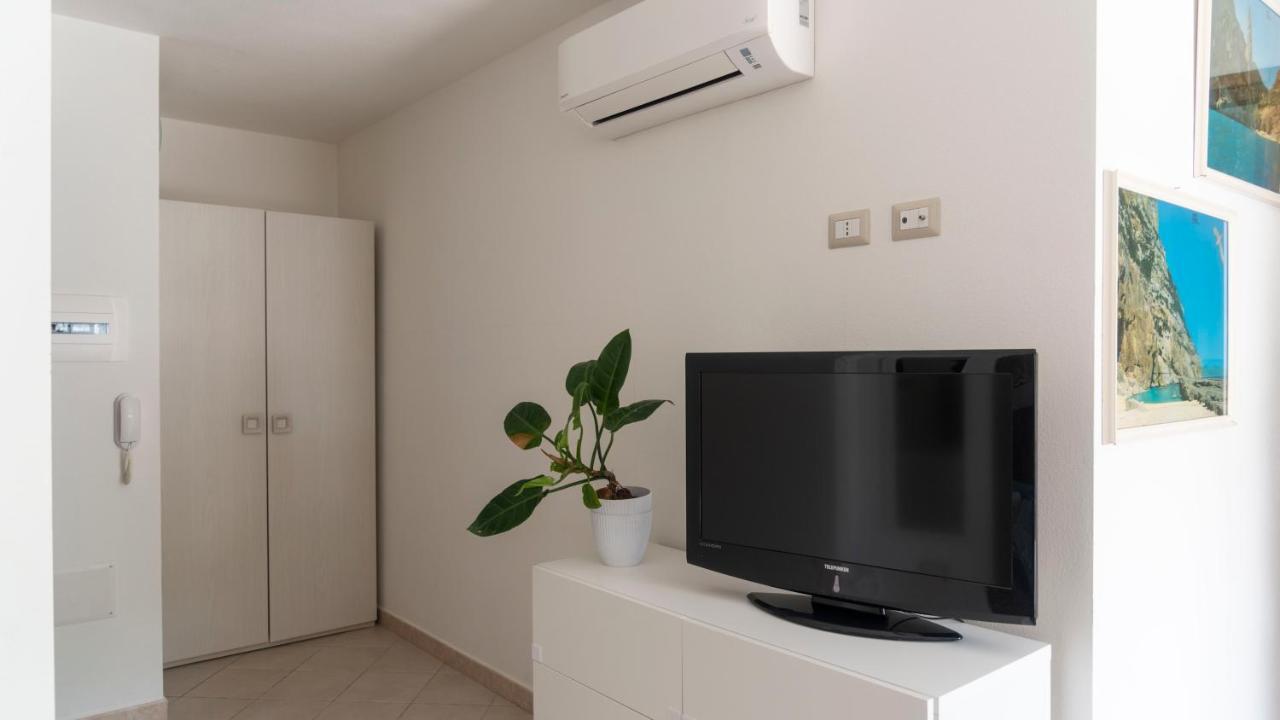 Casa Dei Lecci - Cala Gonone Apartment Luaran gambar