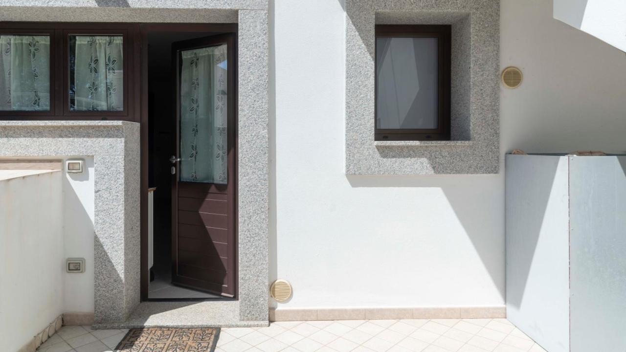 Casa Dei Lecci - Cala Gonone Apartment Luaran gambar