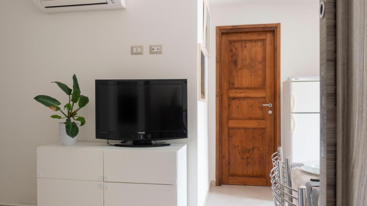 Casa Dei Lecci - Cala Gonone Apartment Luaran gambar
